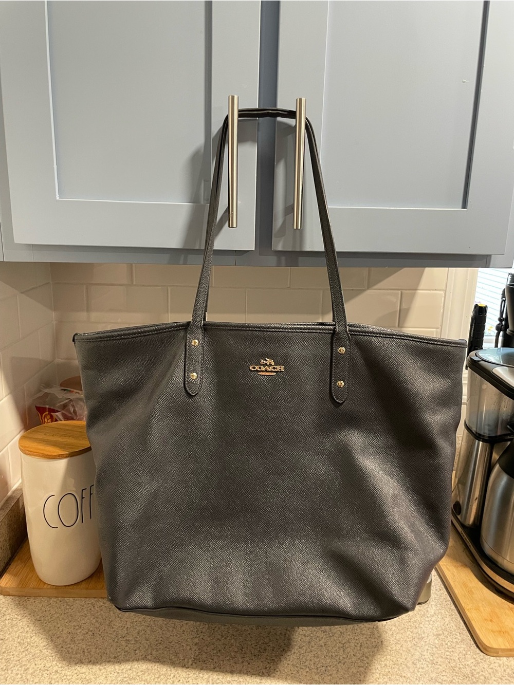 Coach Navy Leather Tote Bag - Classic Everyday Carryall